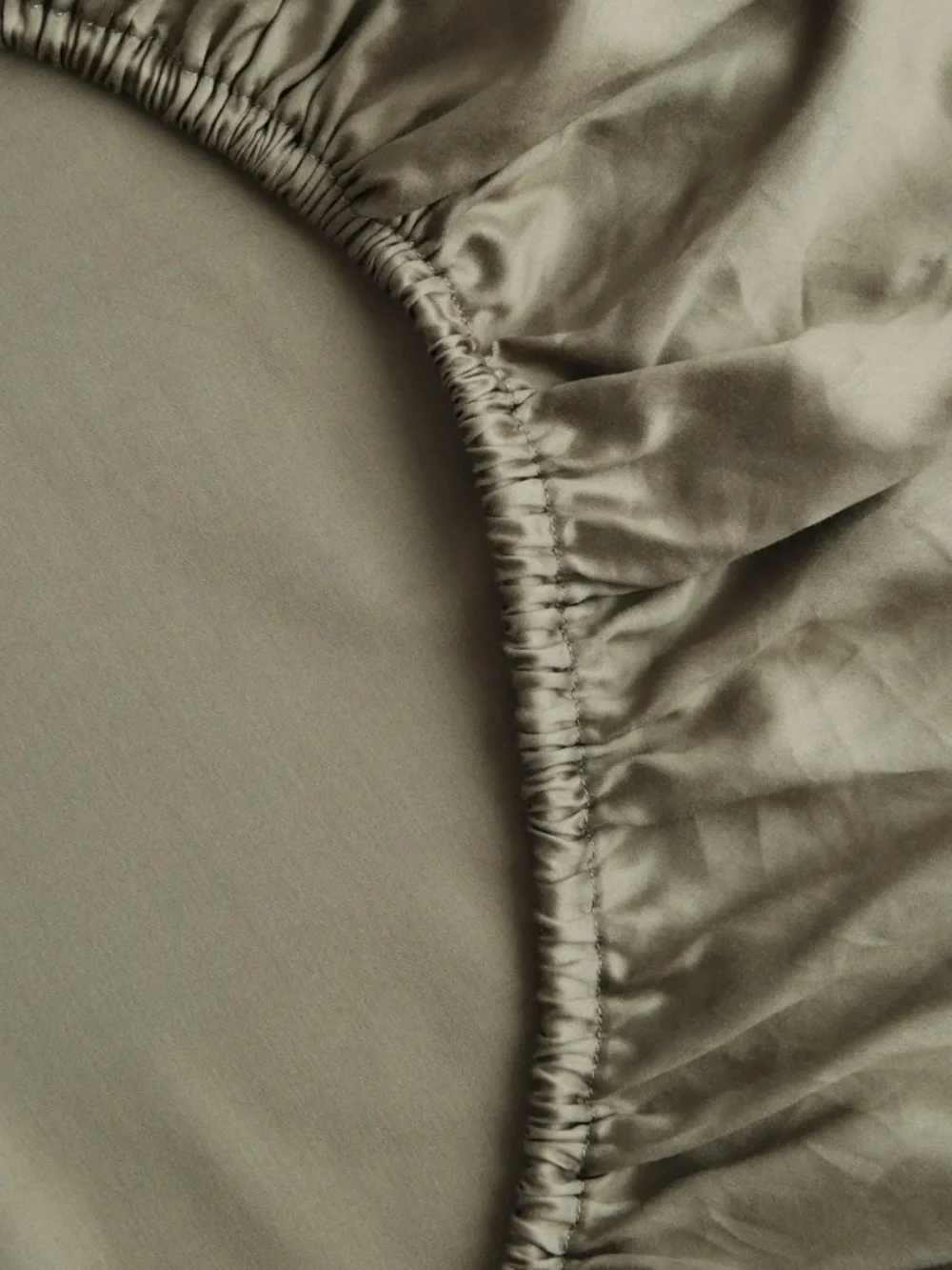 Signature Giza Cotton Sateen Sheet Set Twin Dried Sage Green